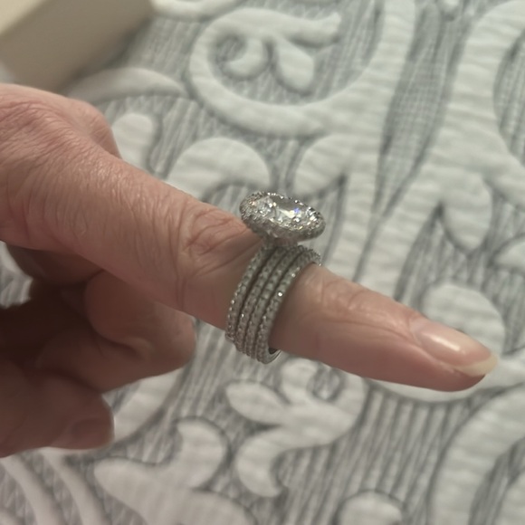 Everly Farrah ring - Picture 5 of 6